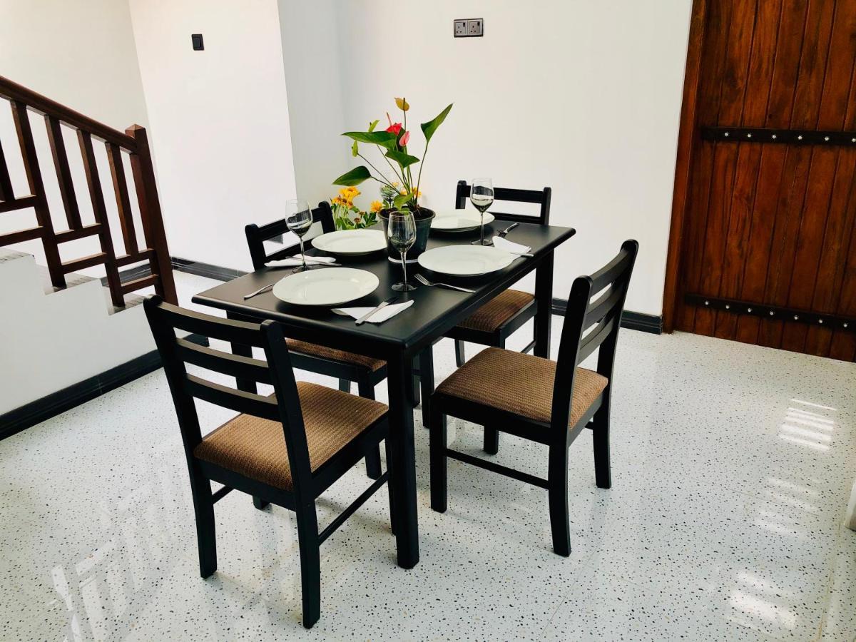 Siri's Residency Apartment Habaraduwa Luaran gambar