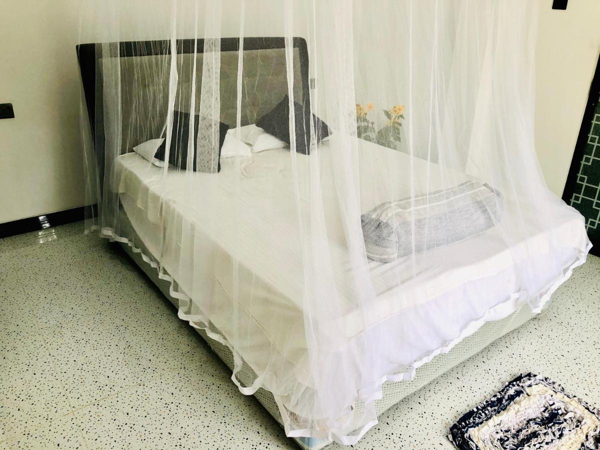 Siri's Residency Apartment Habaraduwa Luaran gambar