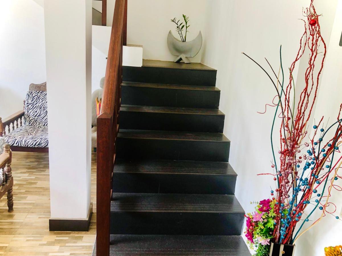 Siri's Residency Apartment Habaraduwa Luaran gambar